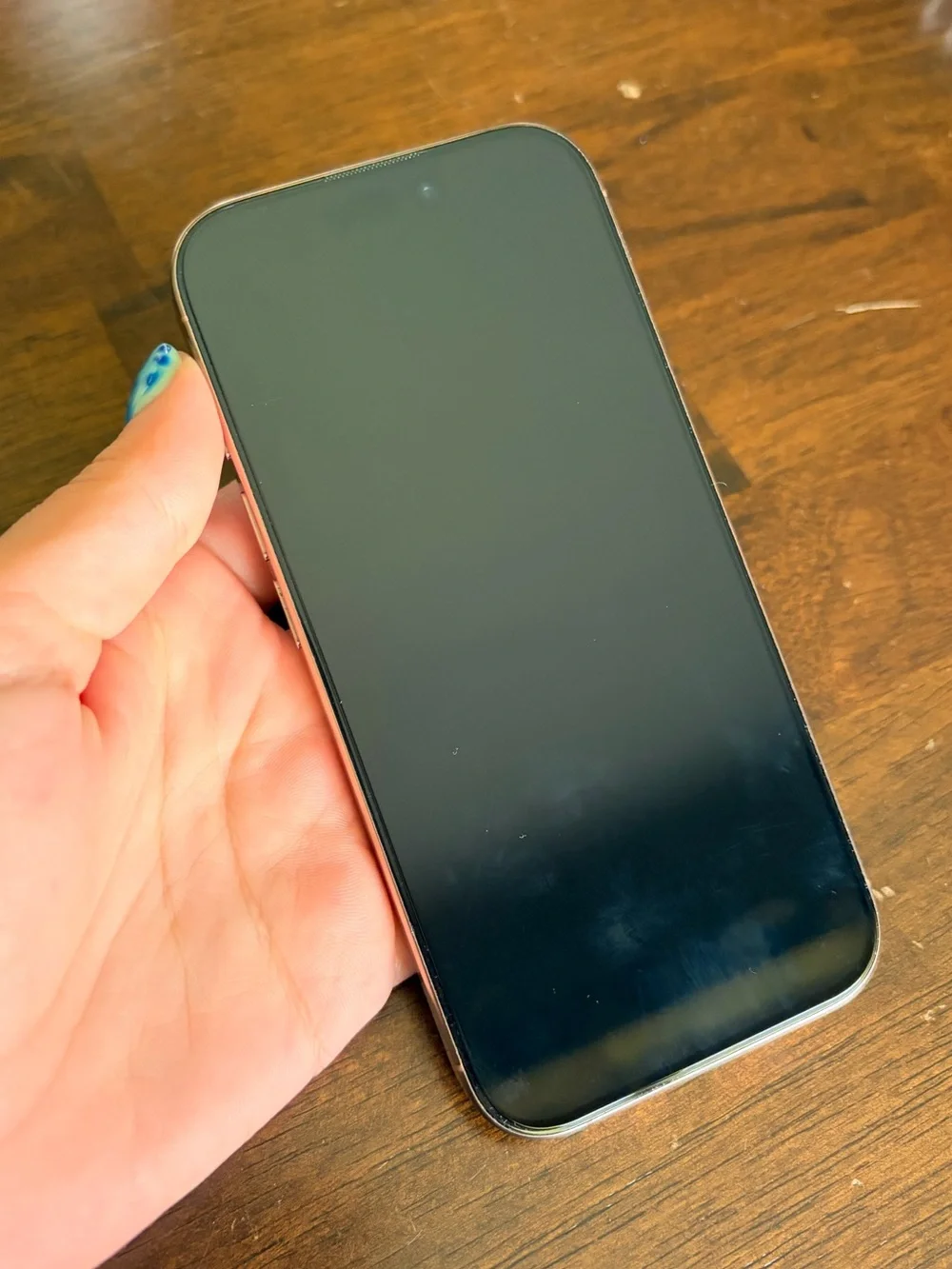 Gold iPhone 16 pro, 128 gb